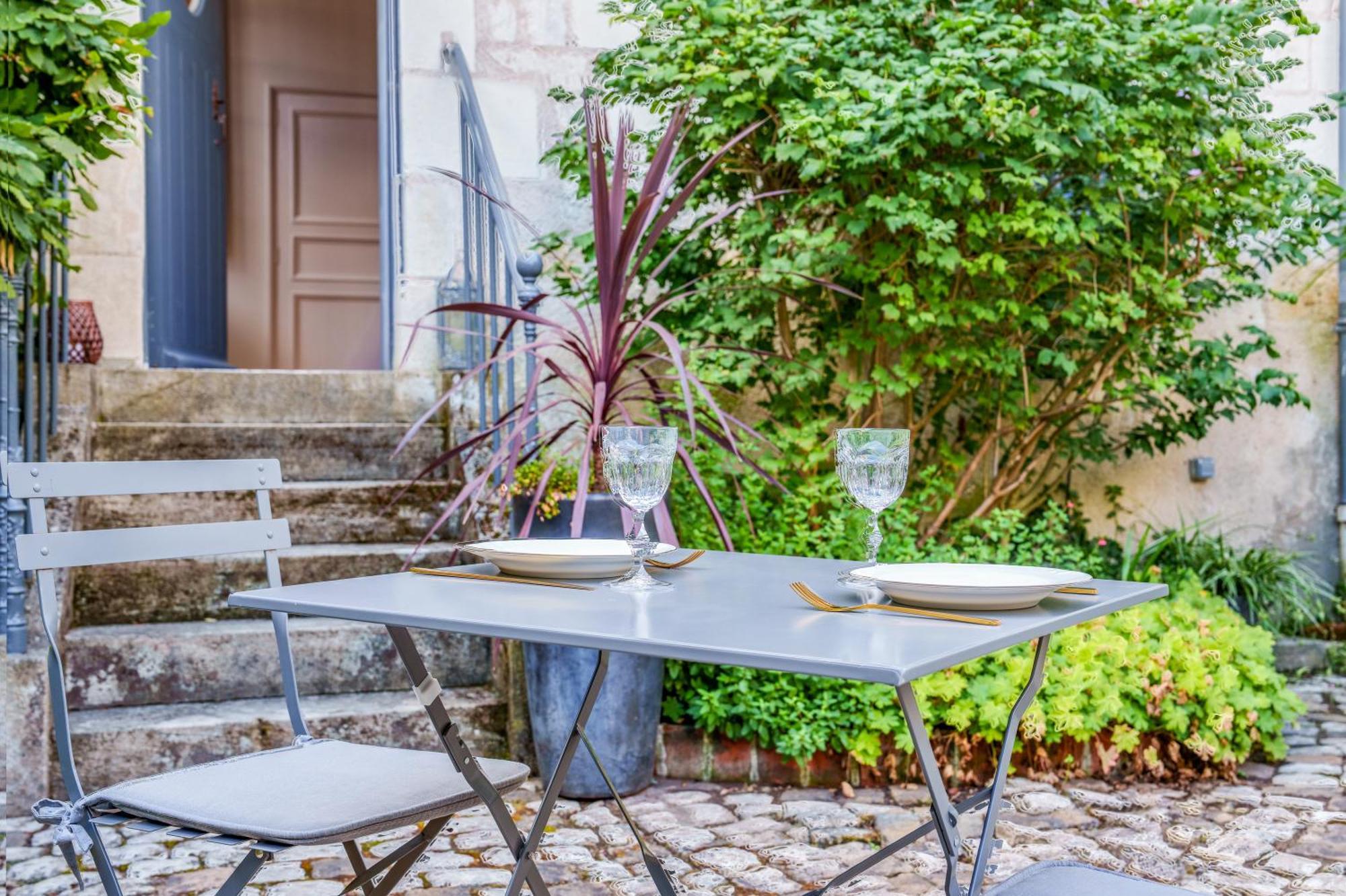 Appartement Raffine Vue Cathedrale, Jardin, Wifi トゥール エクステリア 写真